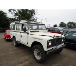 Land Rover series 111 LWB Safari