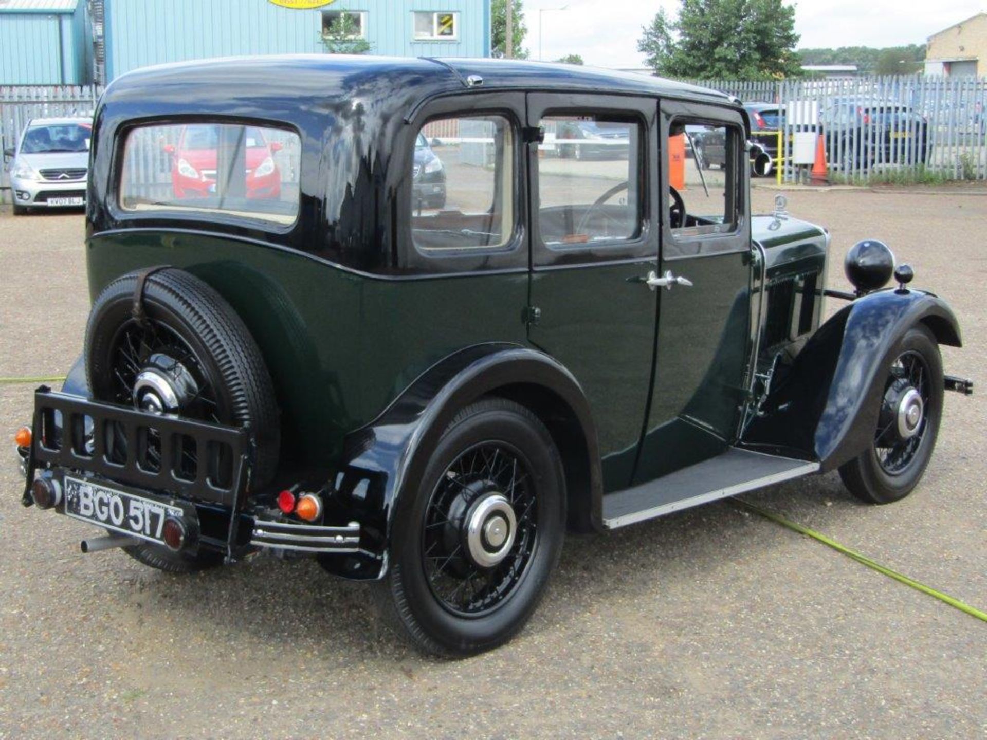 1934 Morris 10/4 Saloon - Image 4 of 10