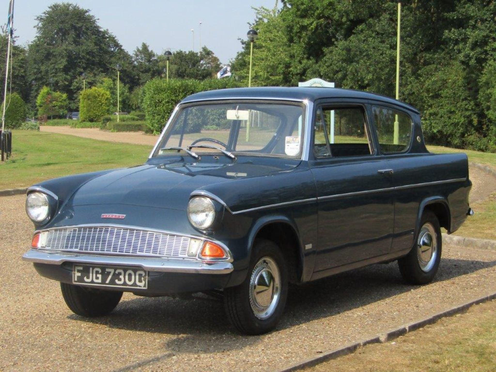 1965 Ford Anglia 105E De-Luxe - Image 3 of 10