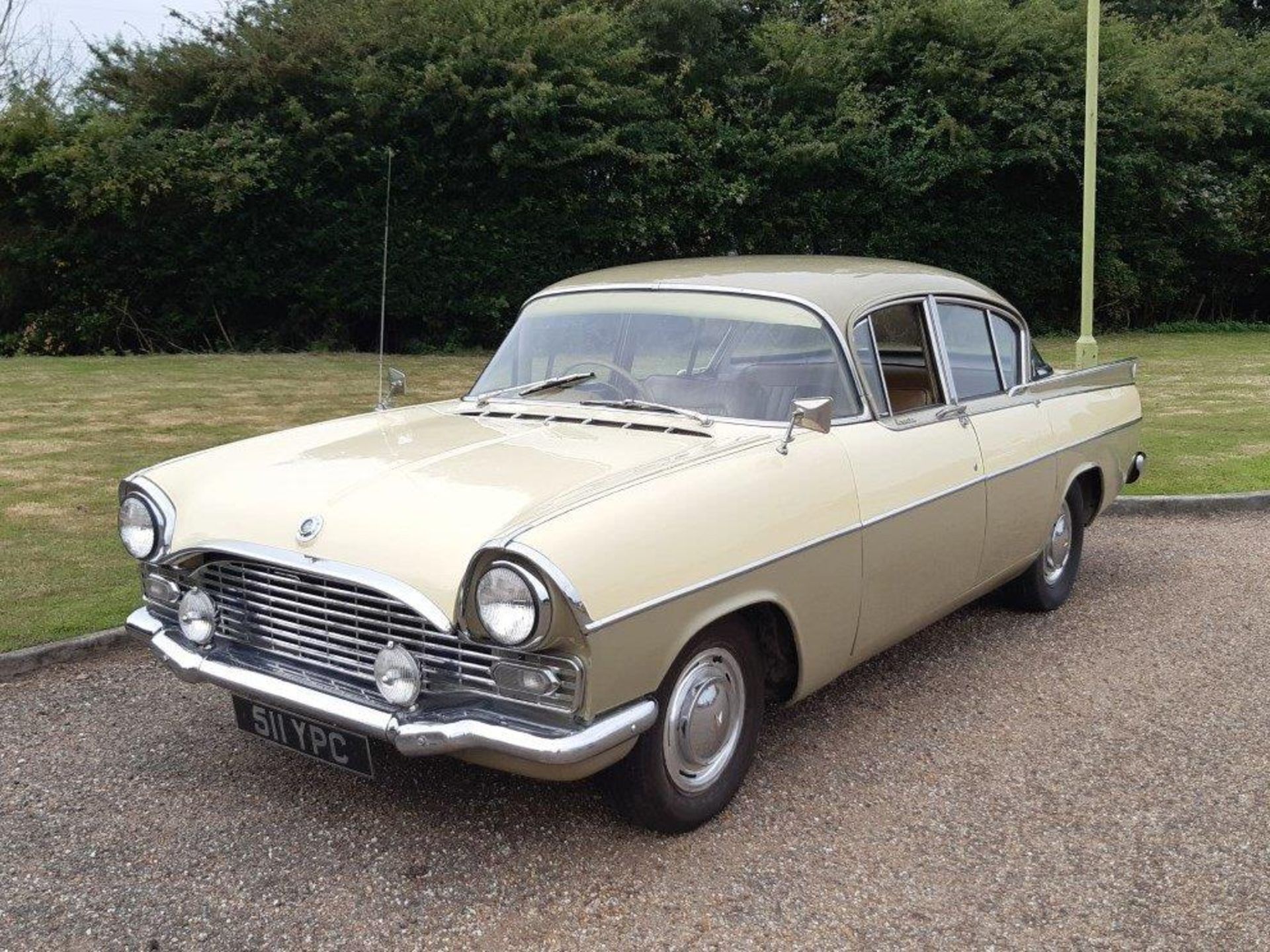 1962 Vauxhall Cresta PA - Image 4 of 9