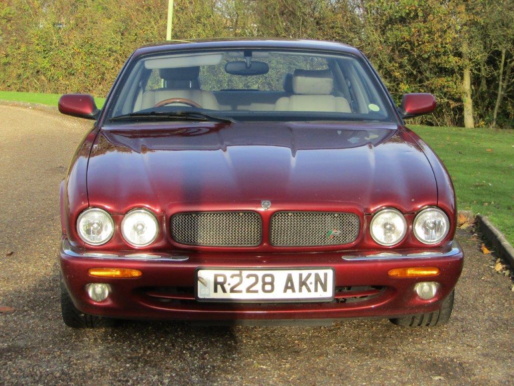 1998 Jaguar XJR 4.0 V8 Auto - Image 2 of 13