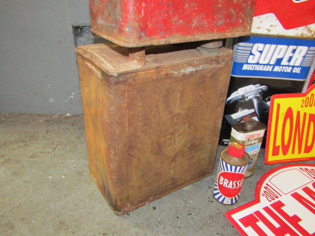 Large quantity of oil cans, fuel cans, Large Carburol Super Can and Rally Plaques - Image 3 of 3