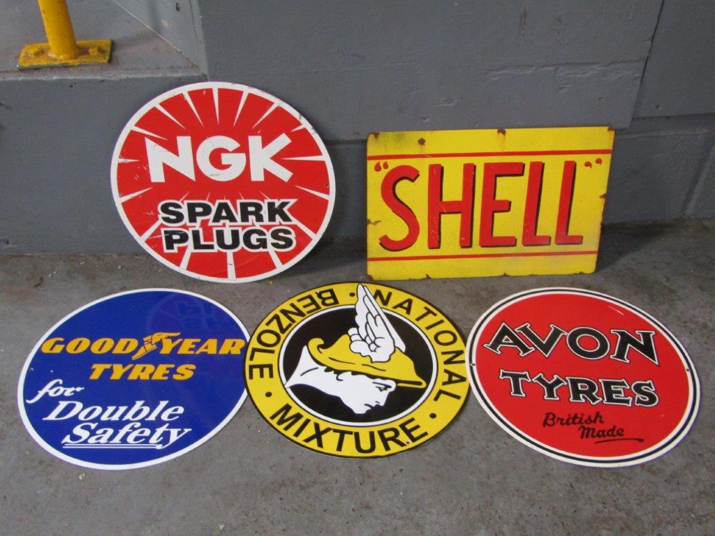 4 modern circular advertising signs and a coach painted Shell sign