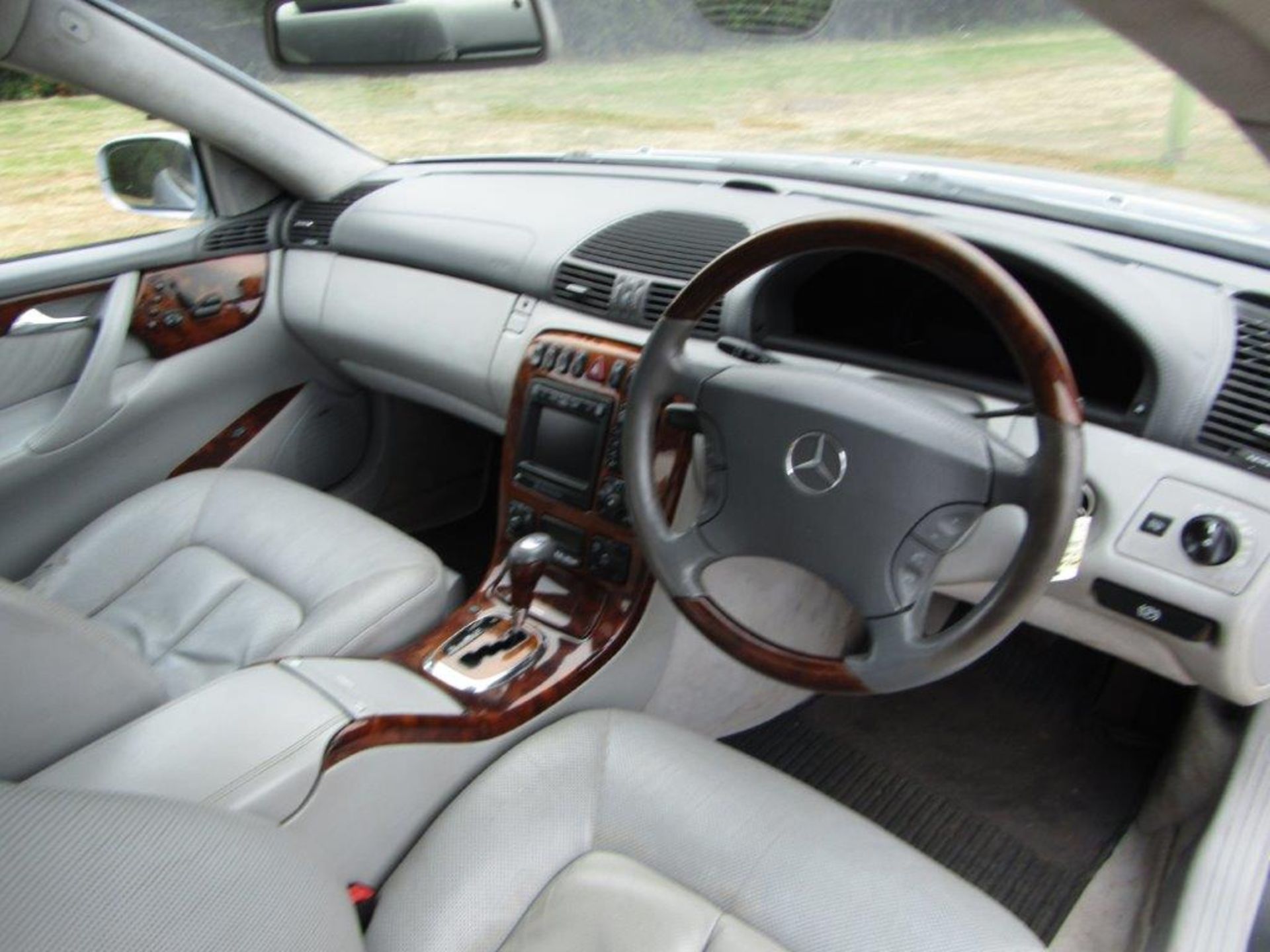2002 Mercedes CL500 Coupe - Image 11 of 12