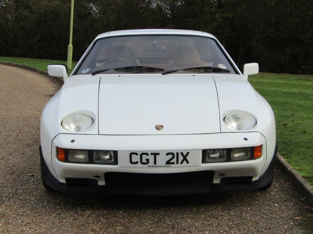 1981 Porsche 928S Auto 28,853 miles from new - Image 2 of 14