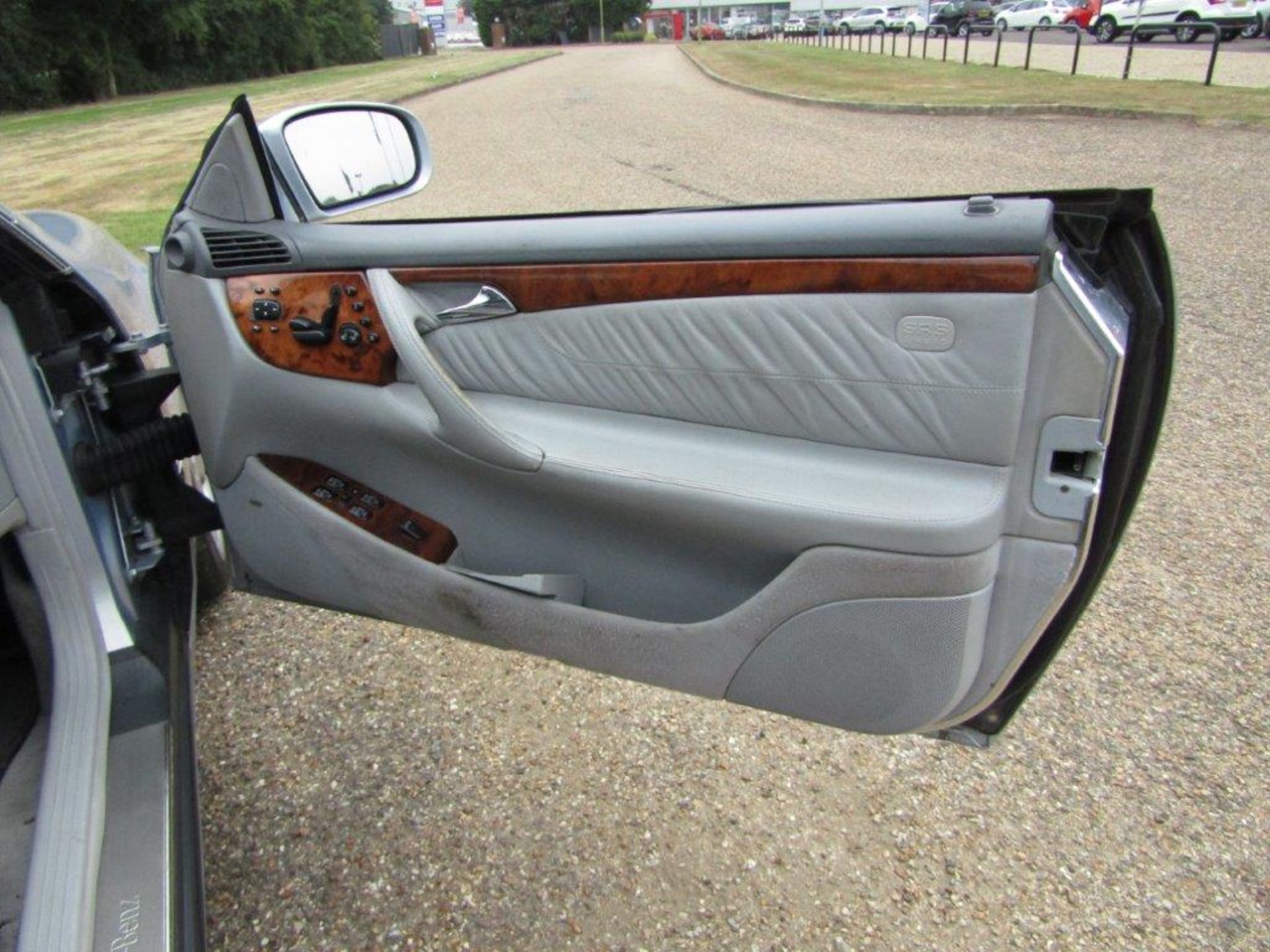 2002 Mercedes CL500 Coupe - Image 10 of 12
