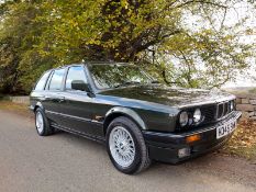 1990 BMW E30 320i Touring