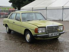 1979 Mercedes W123 230 Auto