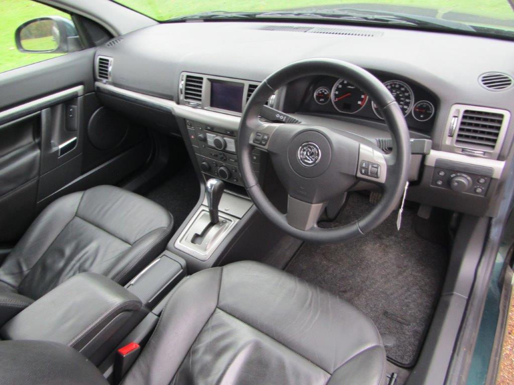 2006 Vauxhall Vectra Elite 2.8 V6 Turbo Auto - Image 10 of 11