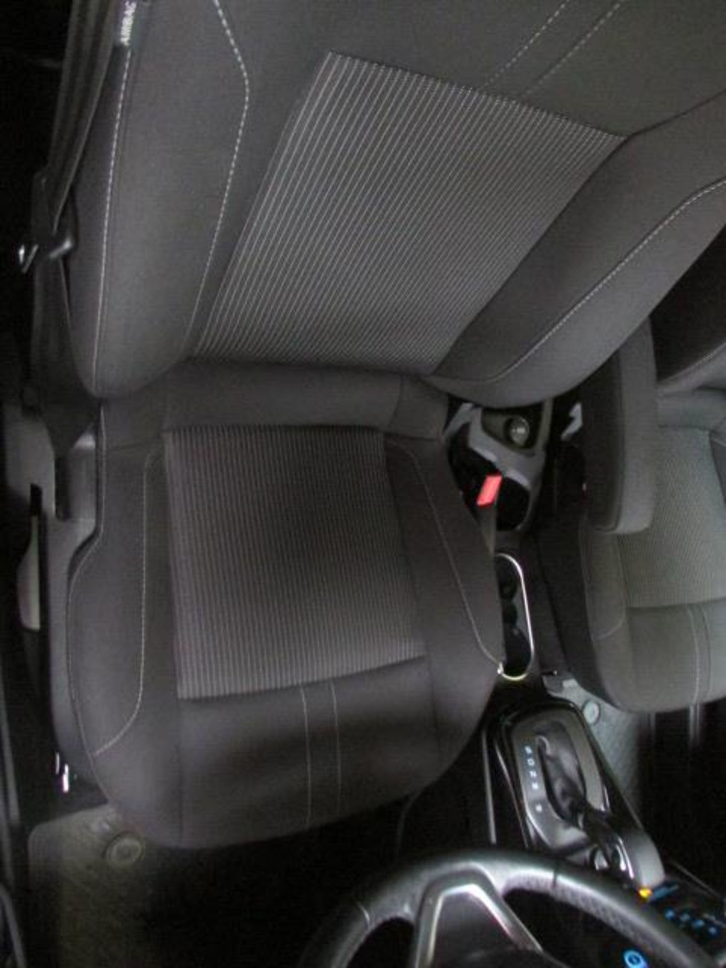 2015 Ford B-MAx Titanium Auto - Image 10 of 14