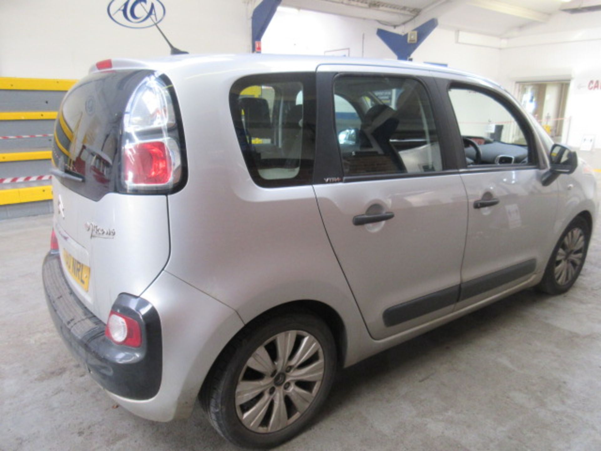 2010 Citroen C3 Picasso VTR+ HDI - Image 3 of 7
