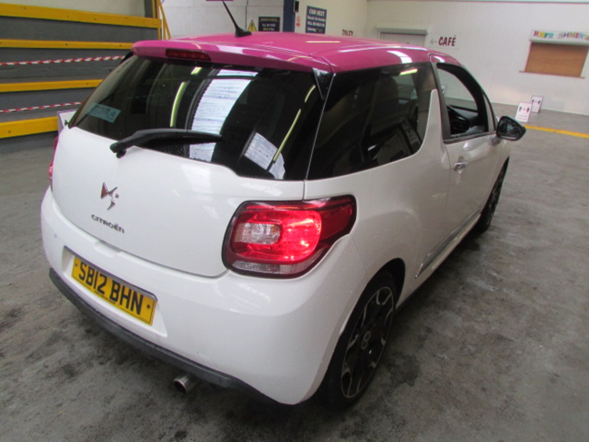 2012 Citroen DS3 Style + - Image 2 of 13