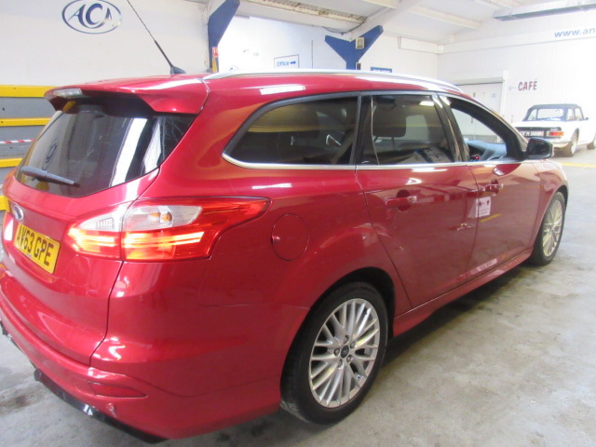 63 13 Ford Focus Zetec S TDCI - Image 2 of 11