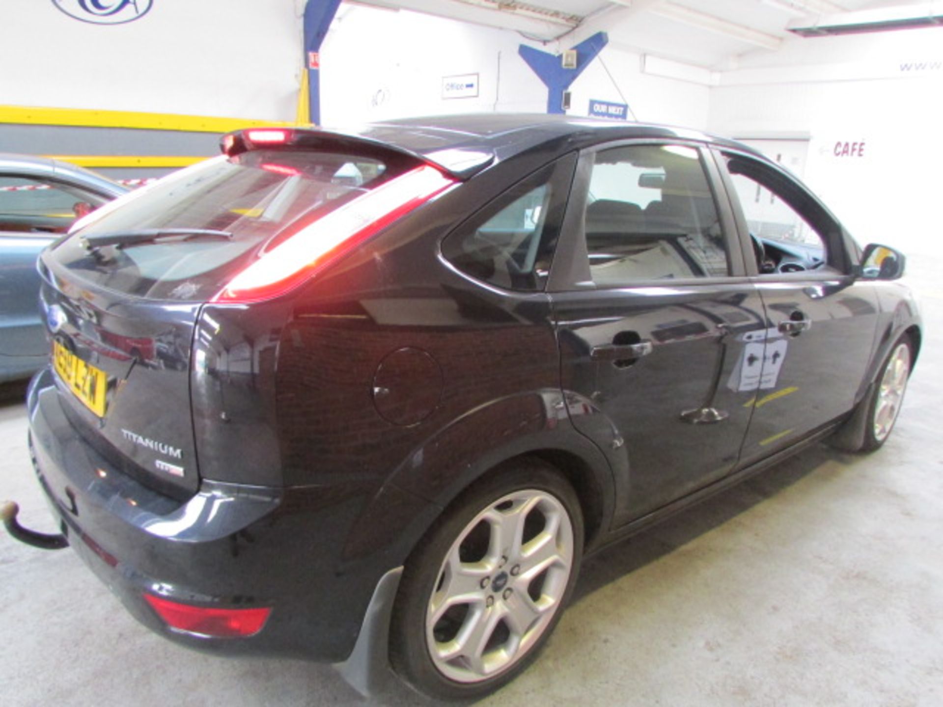 59 09 Ford Focus Titanium TD 136 - Image 2 of 10