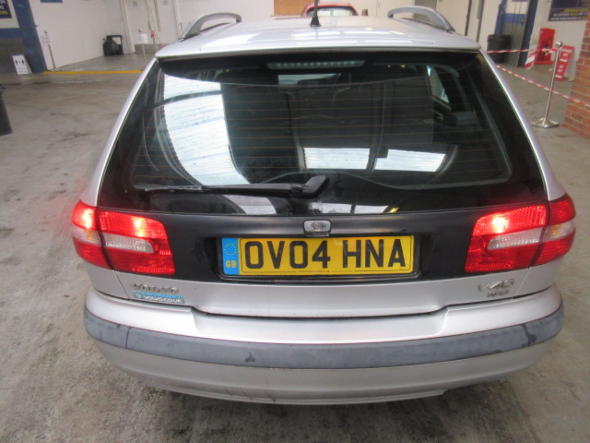 04 04 Volvo V40 D Sport - Image 4 of 7