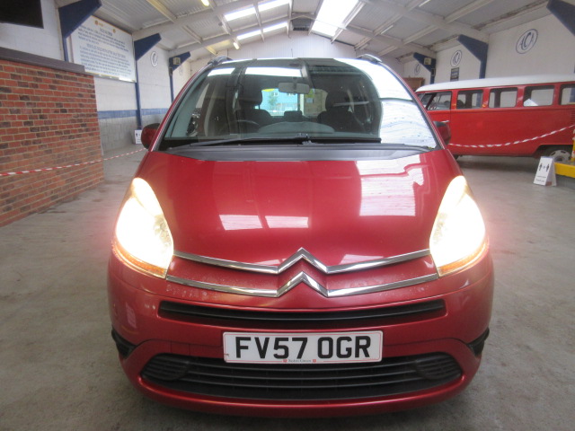 57 07 Citroen C4 Picasso 7 VTR+ HDI - Image 3 of 7