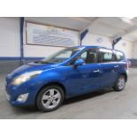 10 10 Renault Grand Scenic Dyn DCI