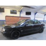 04 04 Jaguar X-Type Classic D