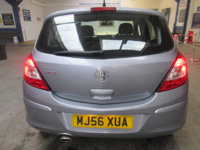 56 06 Vauxhall Corsa SXI A/C - Image 3 of 12