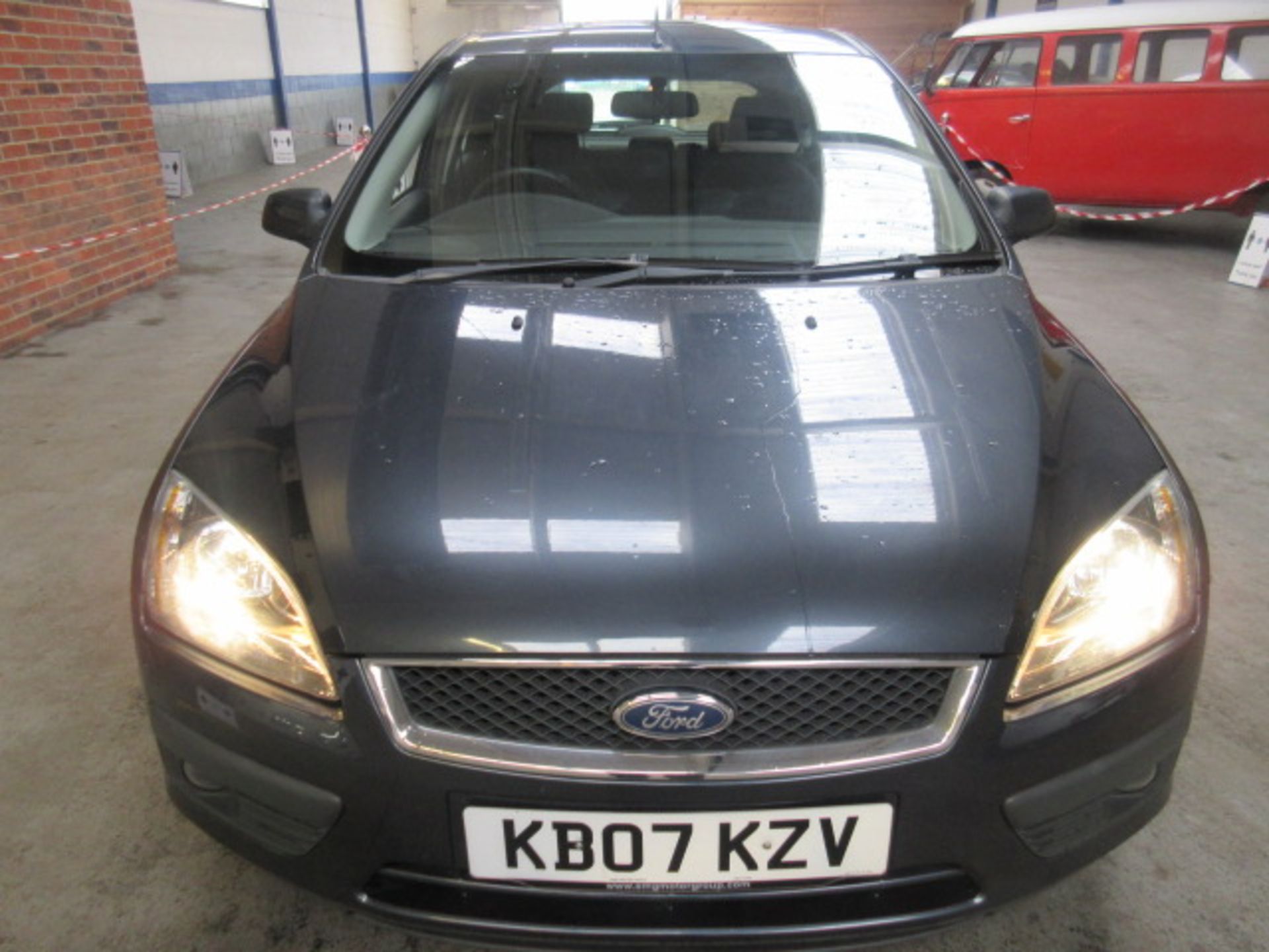 07 07 Ford Focus Zetec Climate 116 - Image 4 of 7