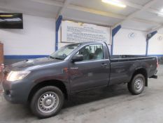 15 15 Toyota Hilux Active D-4D 4X4