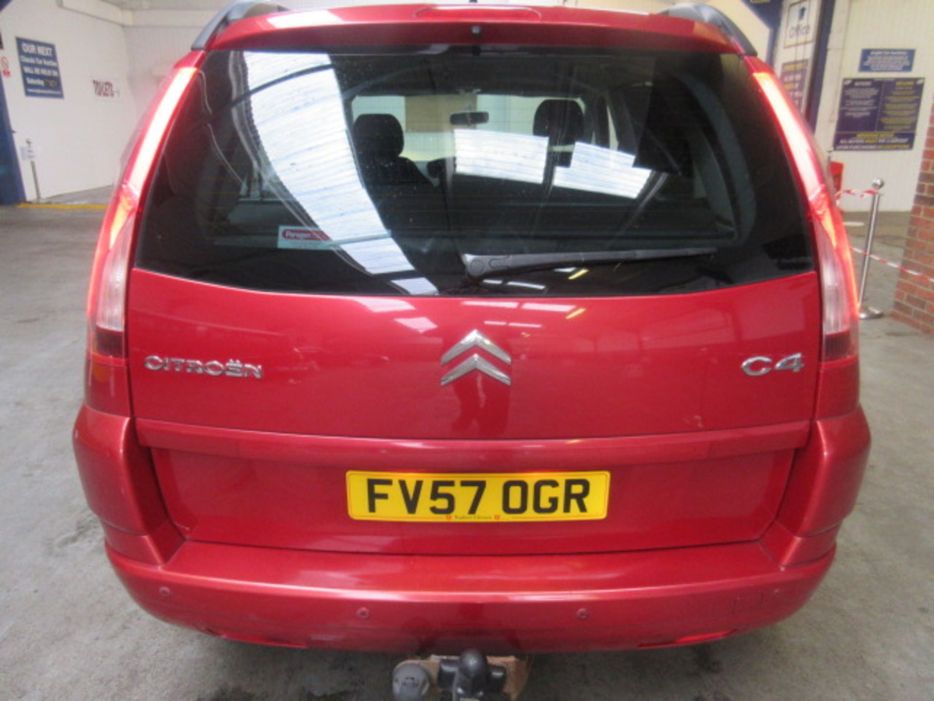 57 07 Citroen C4 Picasso 7 VTR+ HDI - Image 2 of 7