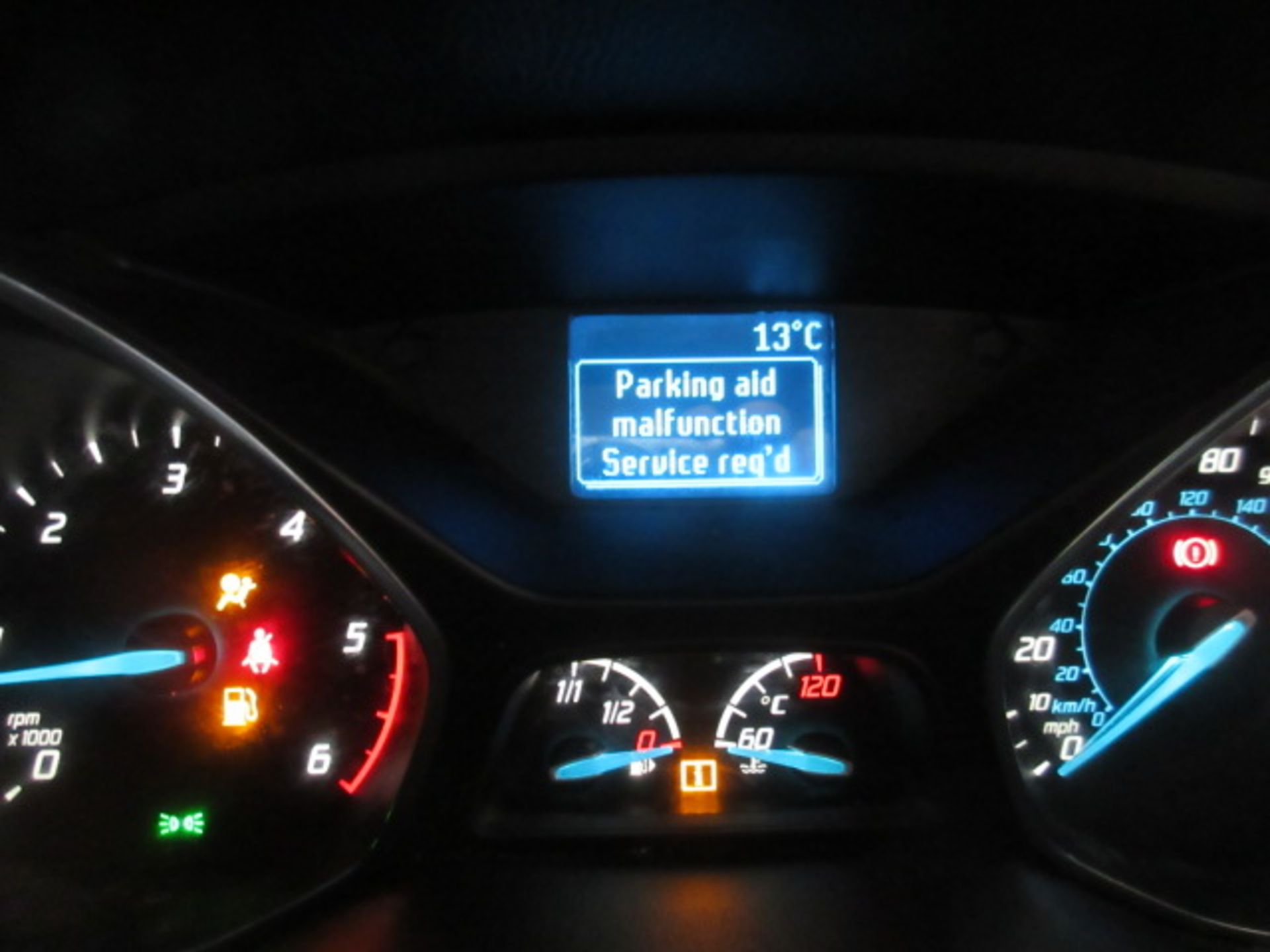 63 13 Ford Focus Zetec S TDCI - Image 7 of 11