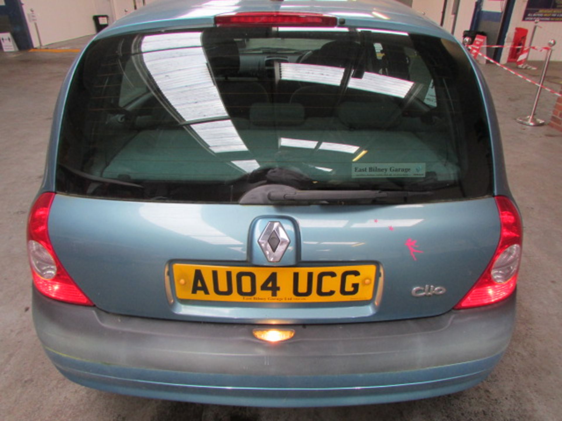 04 04 Renault Clio Privilege 16V - Image 3 of 8