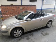 55 05 Renault Megane Dyn VVT