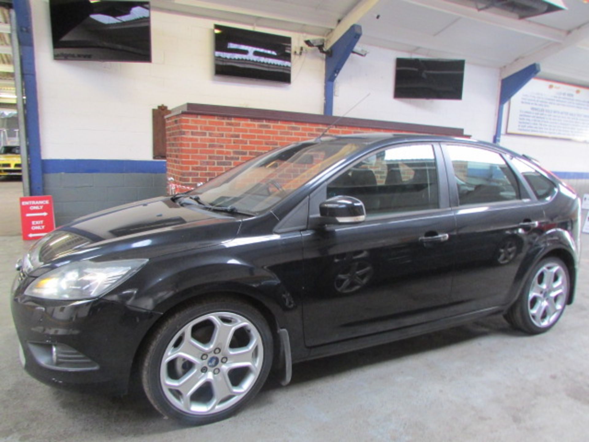 59 09 Ford Focus Titanium TD 136