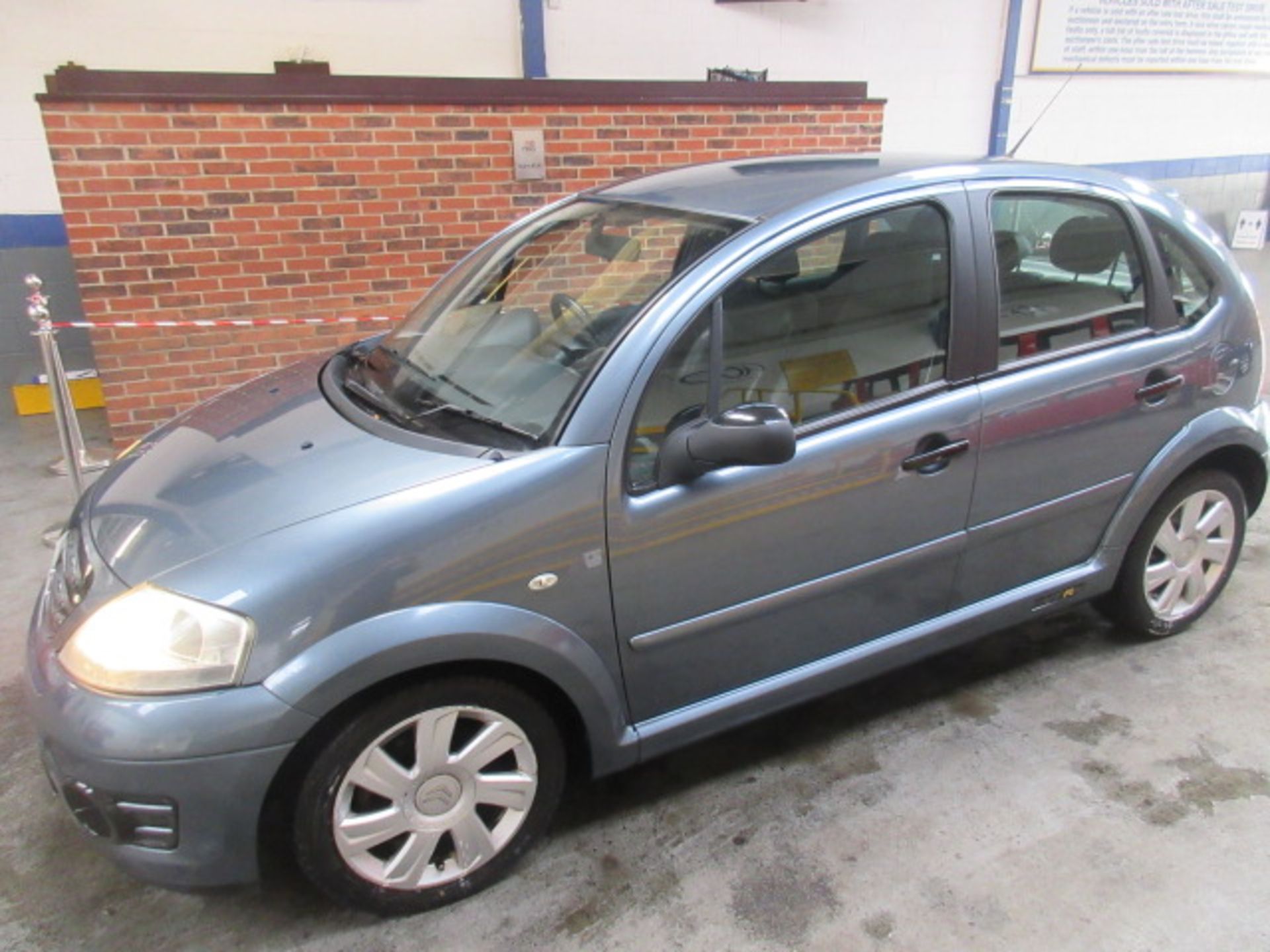 56 06 Citroen C3 VTR HDI