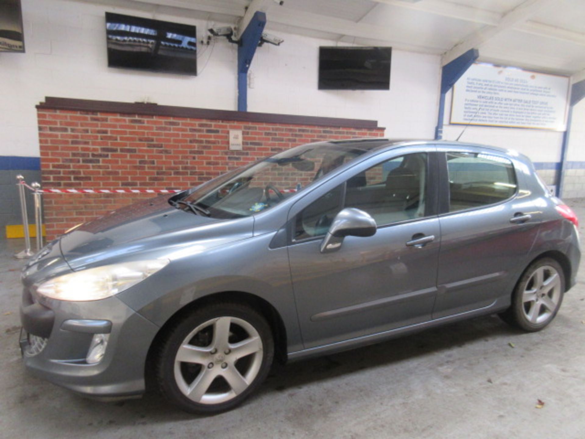 58 08 Peugeot 308 SE 120