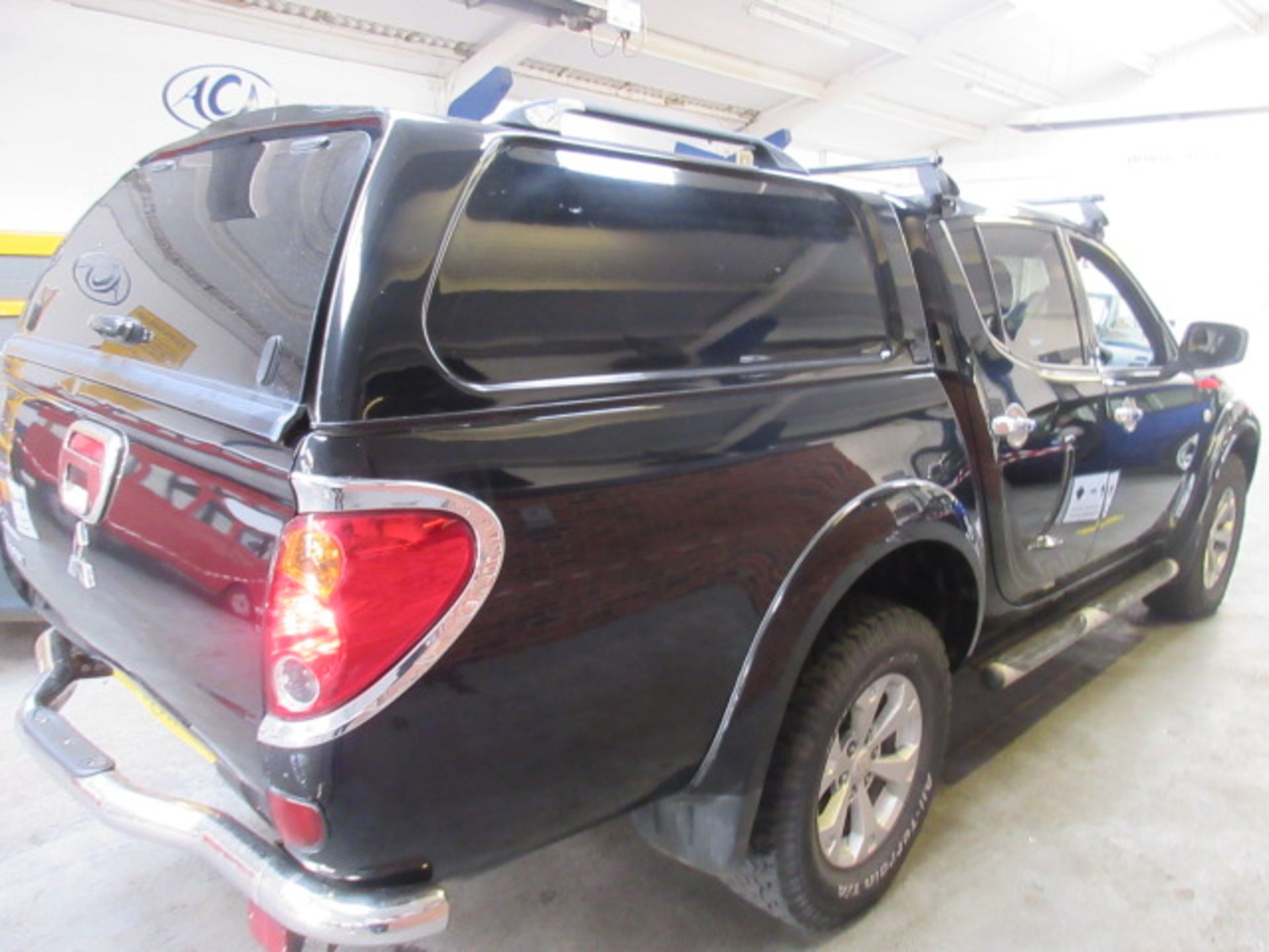 61 11 Mitsubishi L200 Barb LB DCB DI - Image 3 of 12