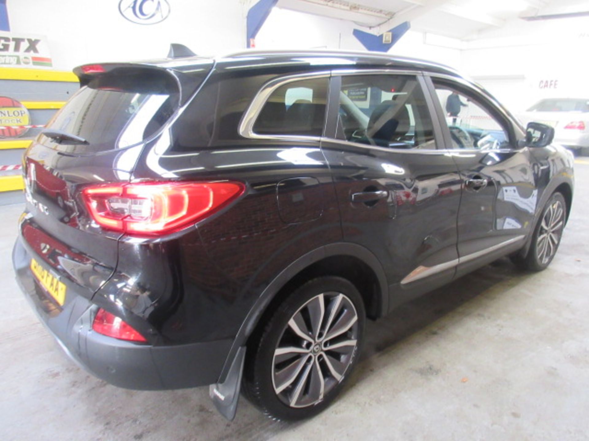 16 16 Renault Kadjar Signature Nav D - Image 4 of 13