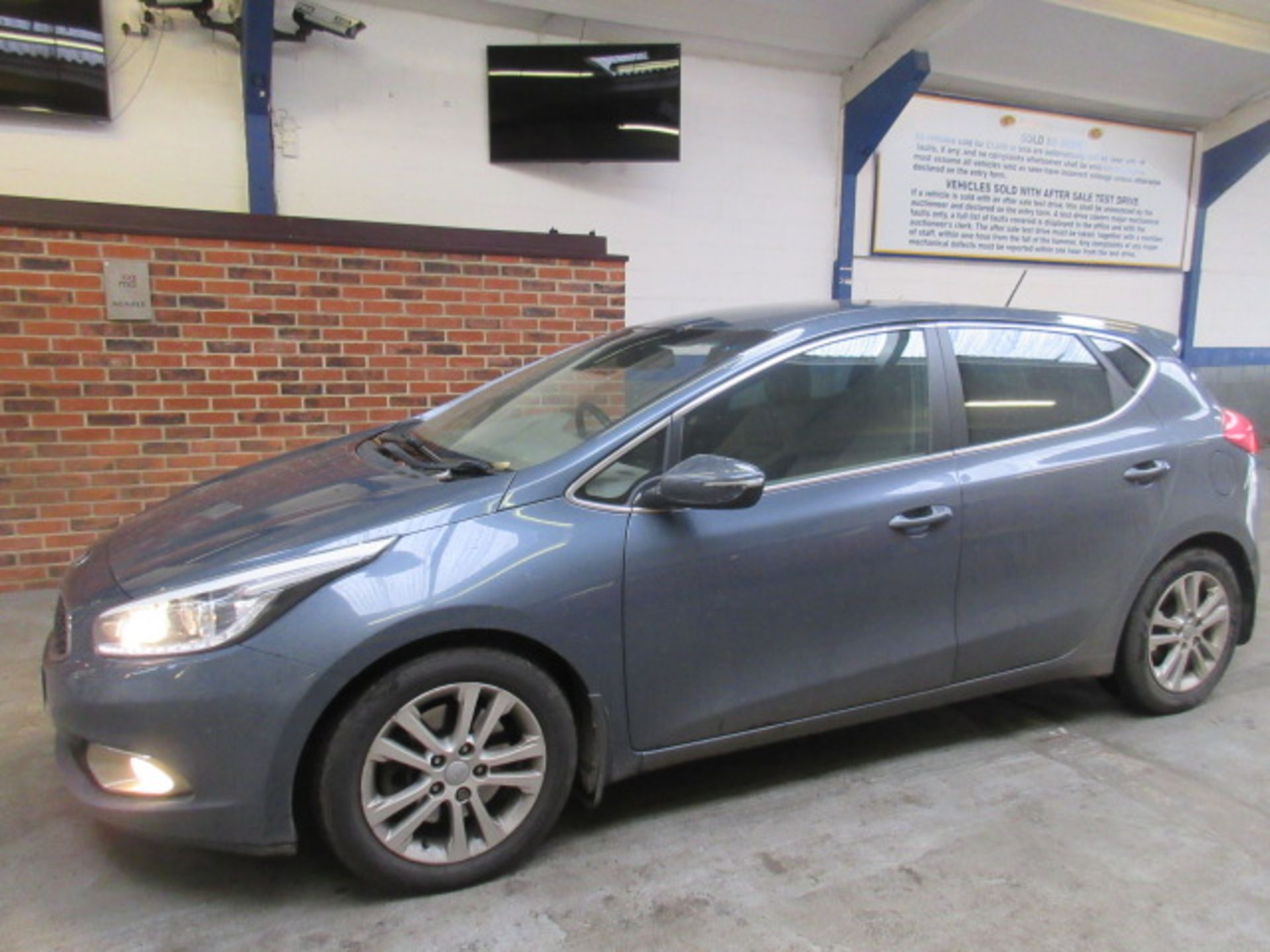 63 14 Kia Ceed 3 Eco