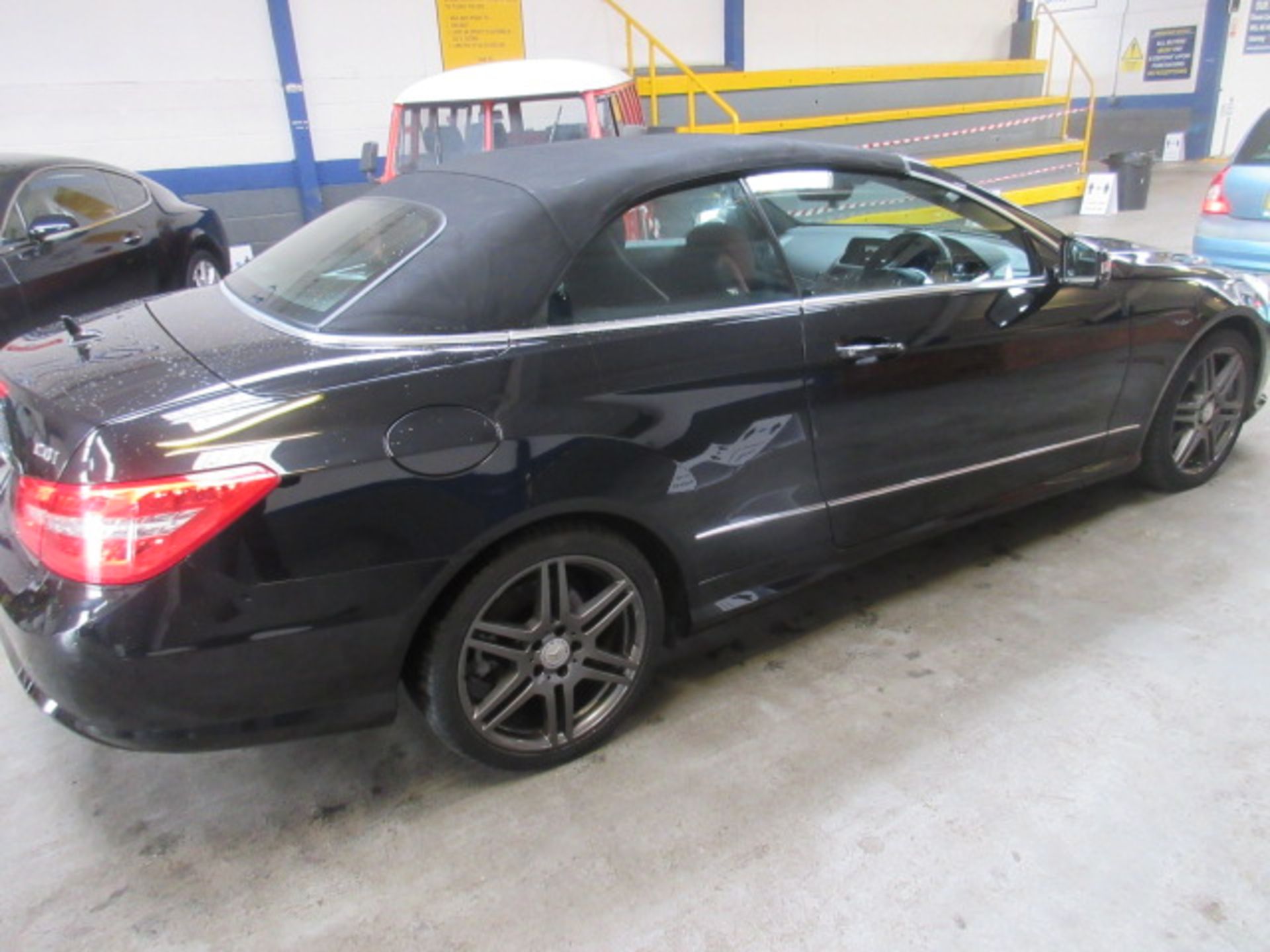 62 12 Mercedes E220 Spt CDI Blue - Image 5 of 12