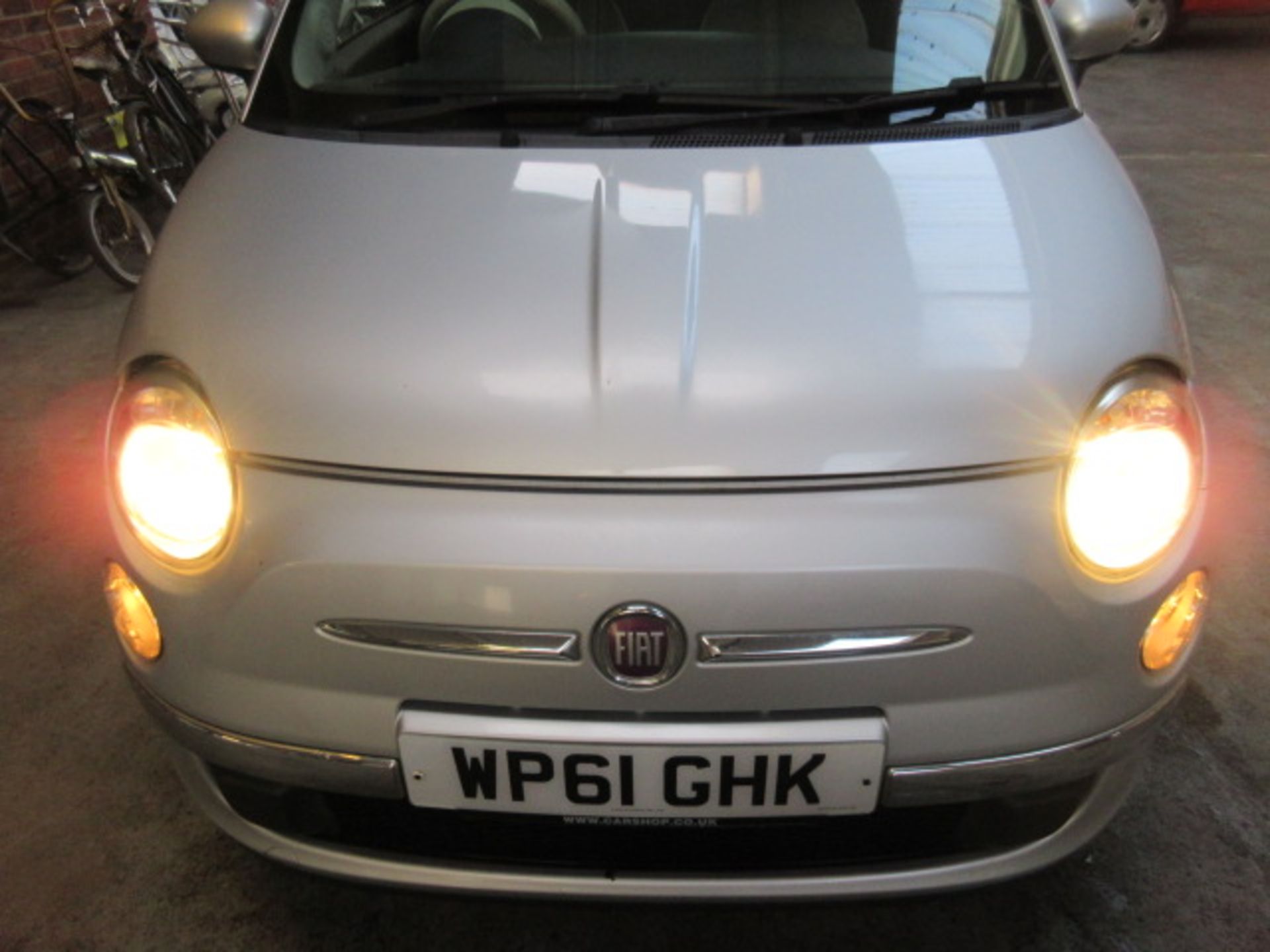 61 11 Fiat 500 Lounge - Image 11 of 11