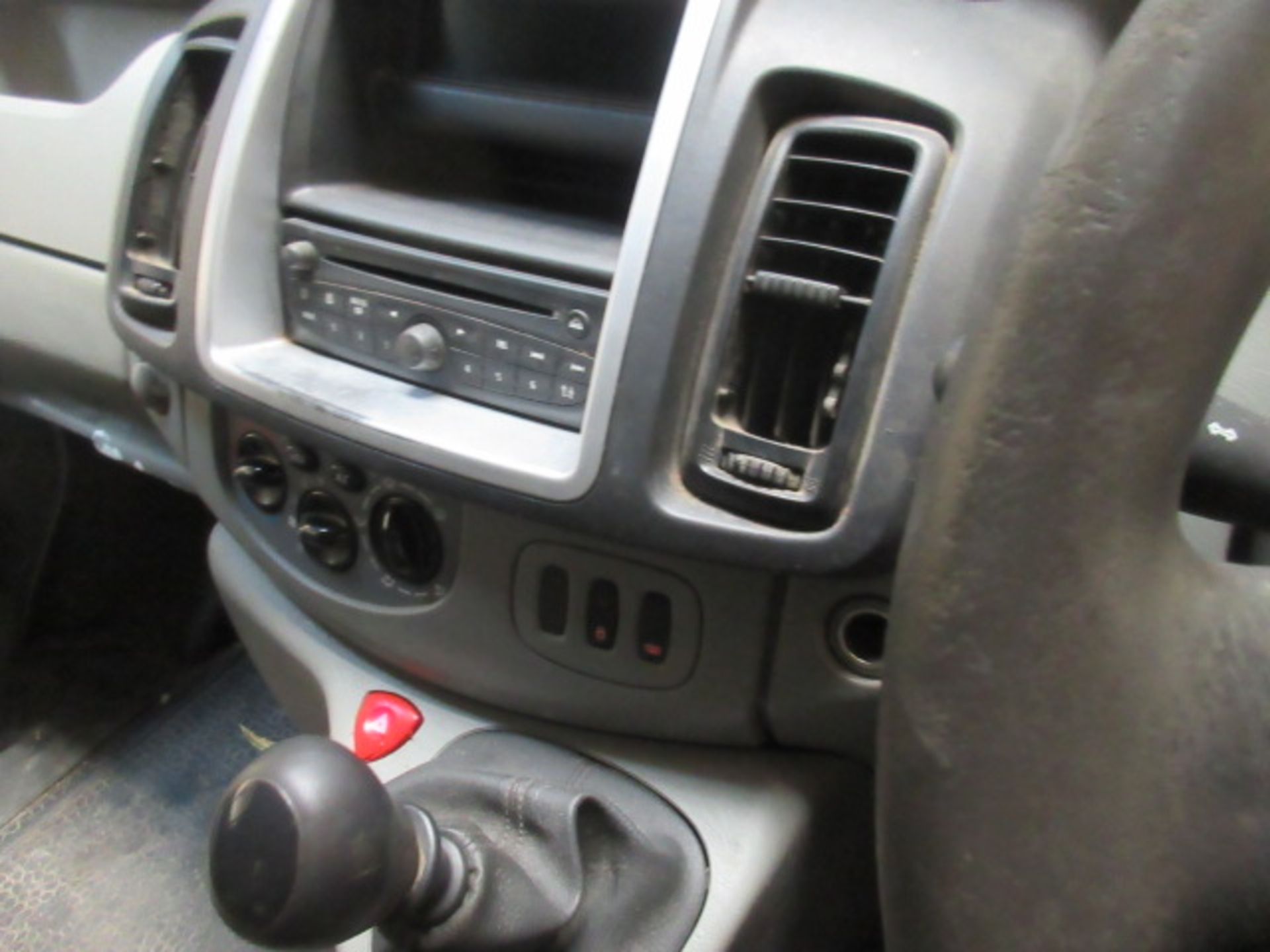 13 13 Vauxhall Vivaro Sportive 2900 - Image 11 of 12