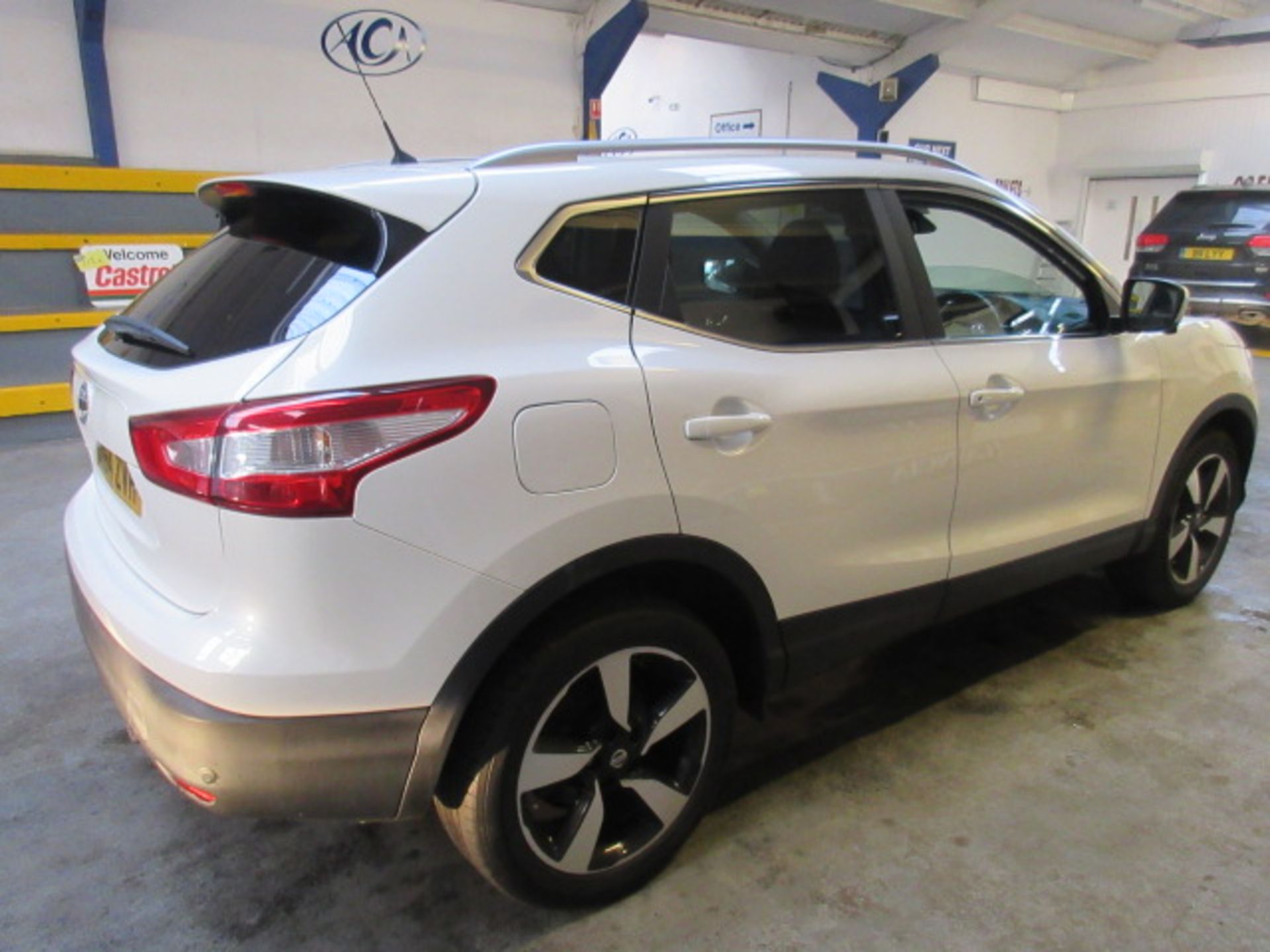 64 14 Nissan Qashqai N-Tec + DIG-T - Image 4 of 11