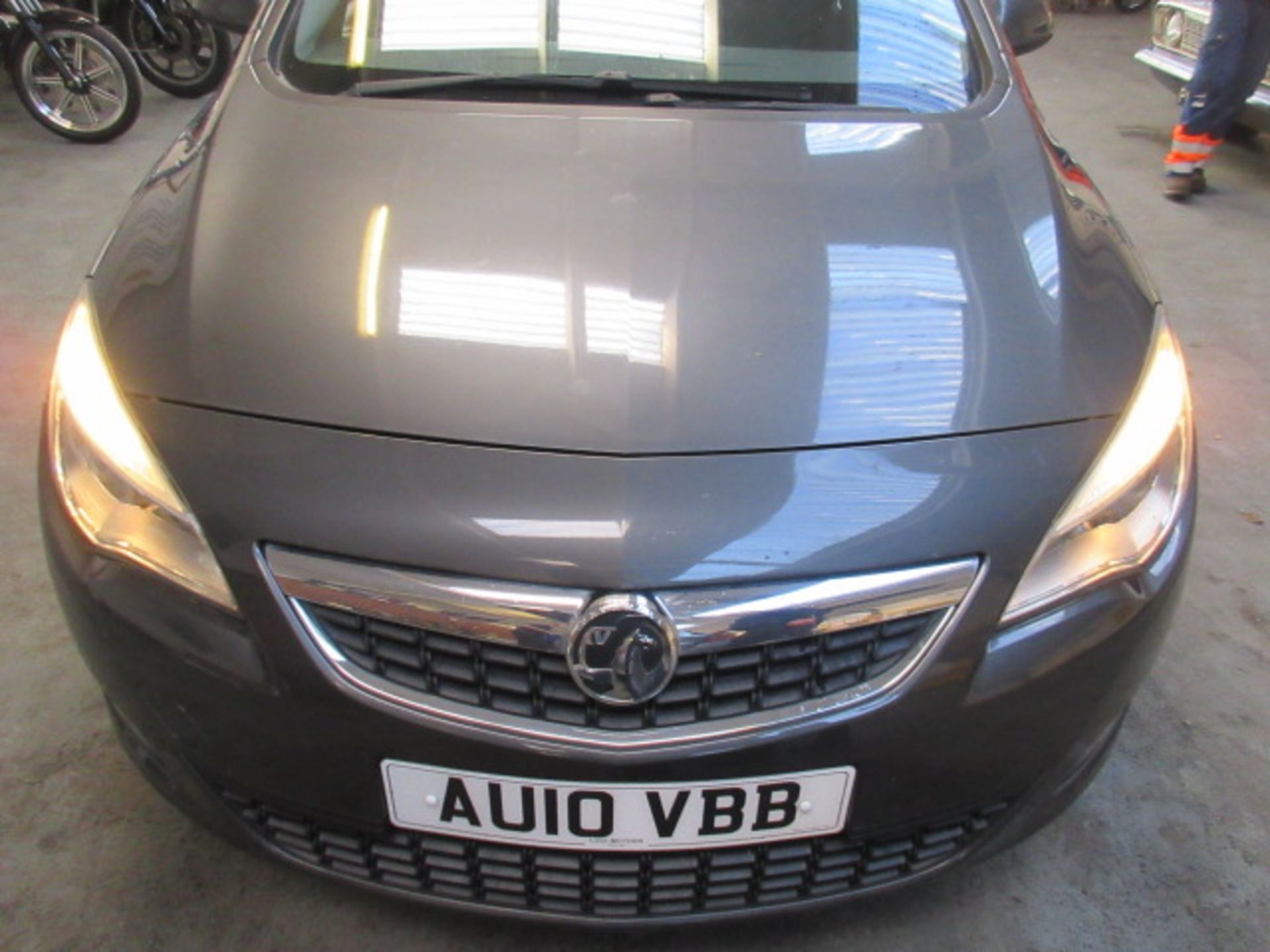 10 10 Vauxhall Astra Excl - Image 4 of 4