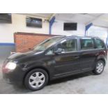 05 05 VW Touran Sport TDi