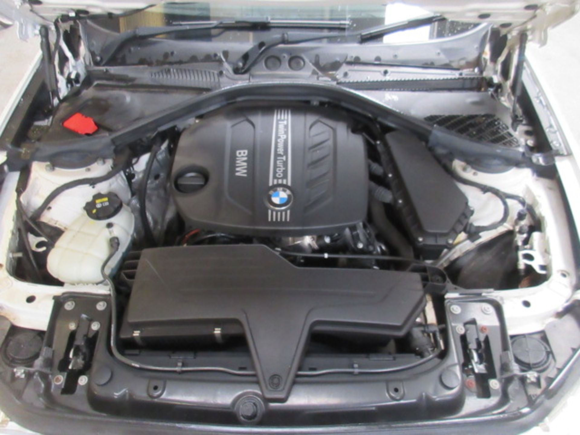 14 14 BMW 218D Sport - Image 7 of 11