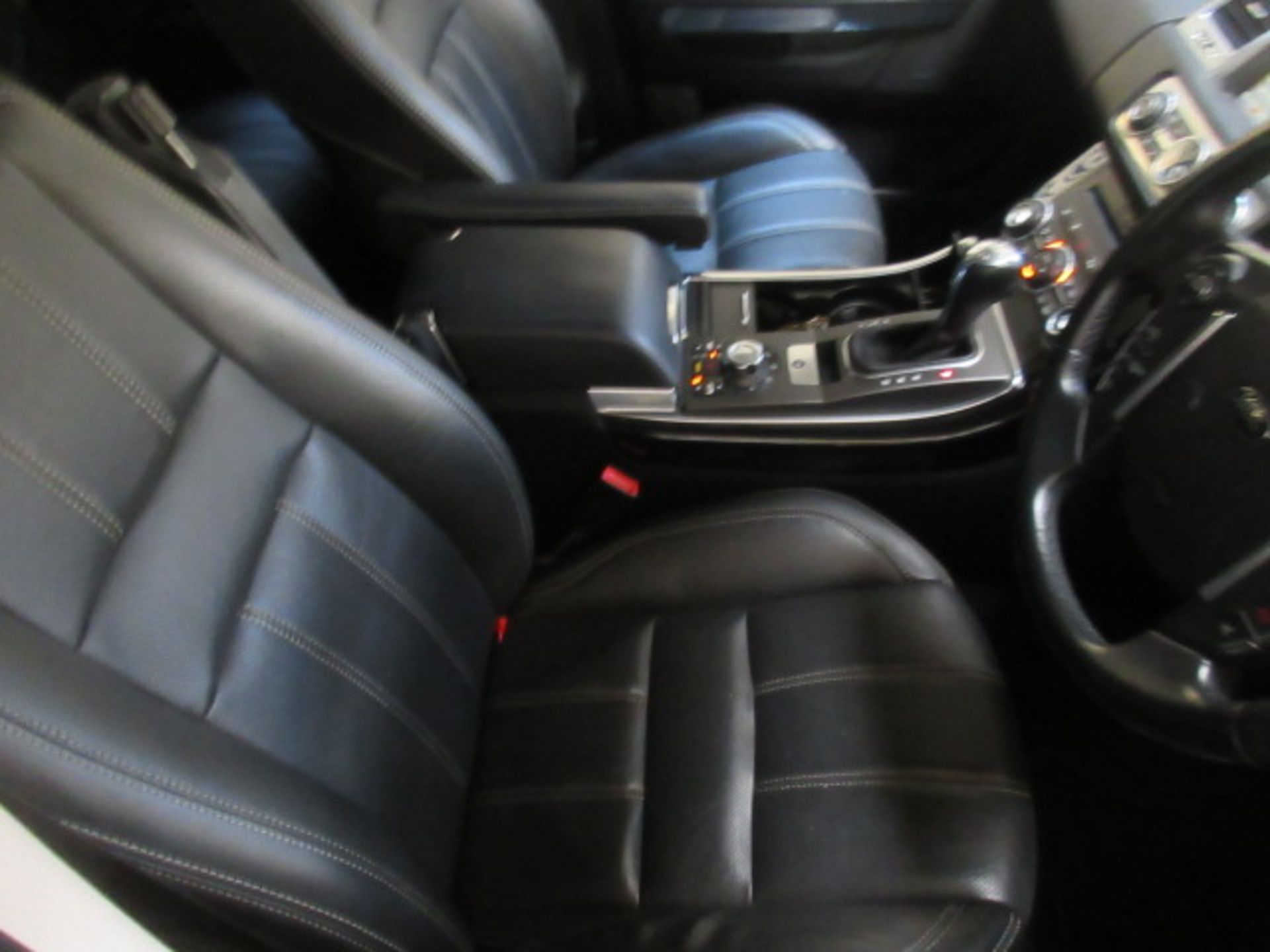 11 11 Range Rover Sport SP HSE - Image 4 of 7