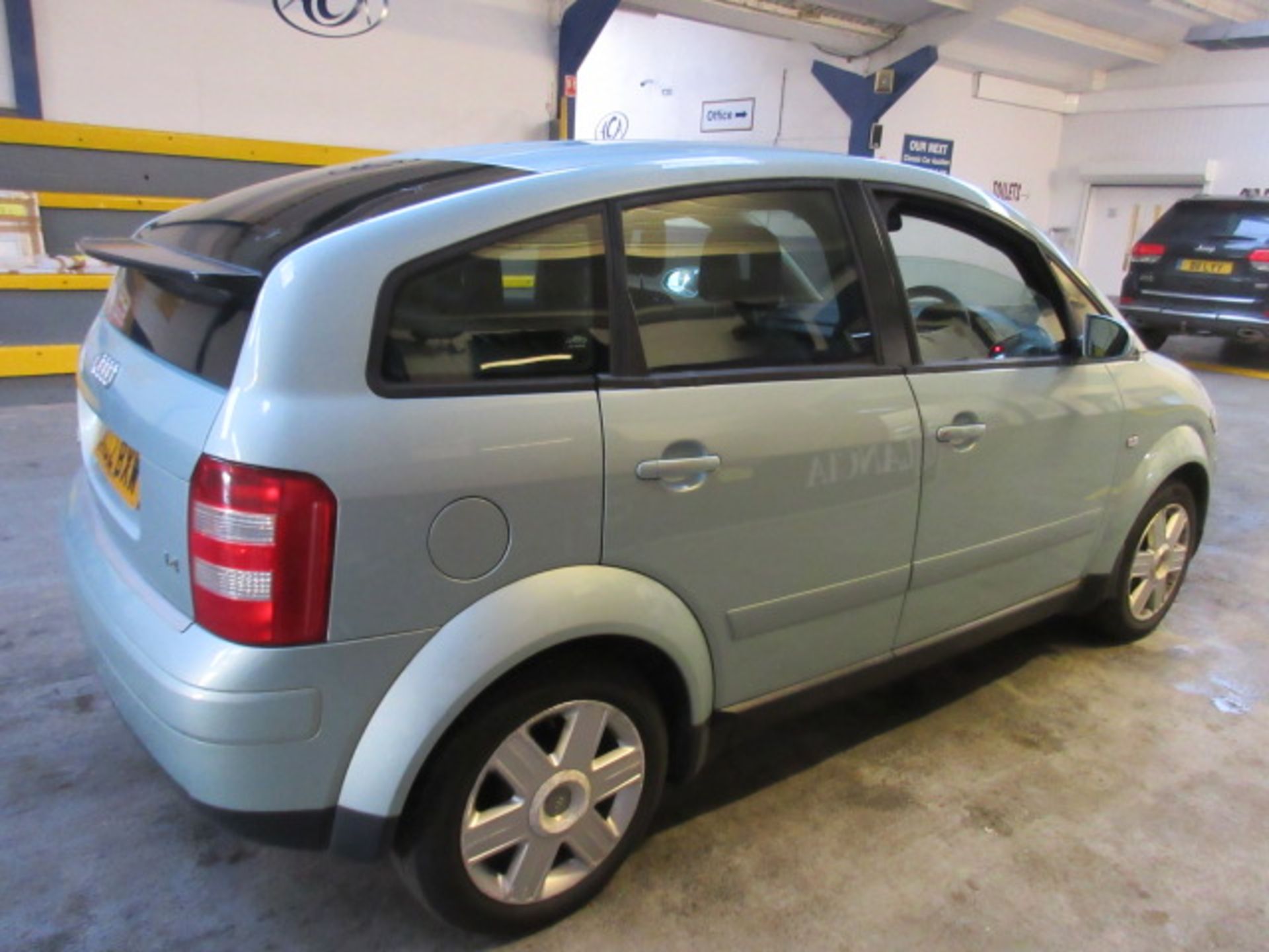 02 02 Audi A2 - Image 3 of 4