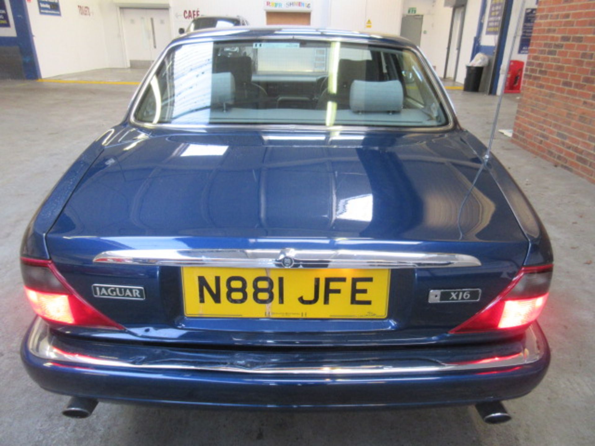 N 95 Jaguar XJ6 - Image 3 of 26