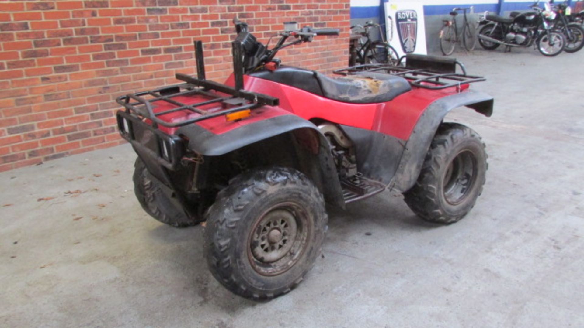 Artic Cat Quad Bike - Image 8 of 8