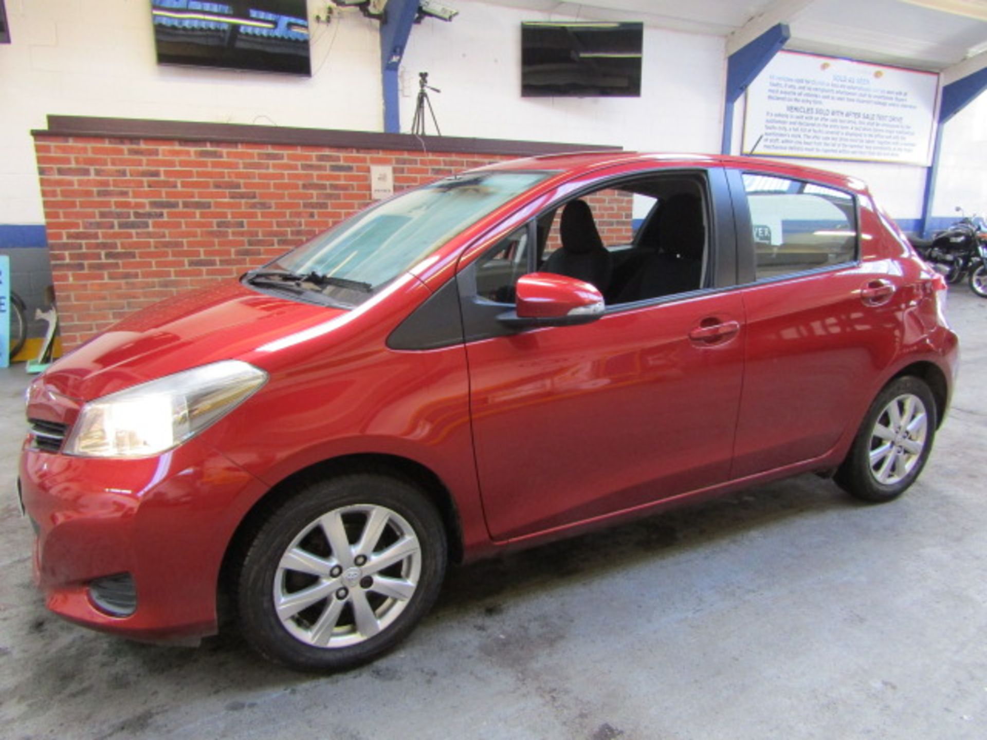 12 62 Toyota Yaris TR VVT 5dr