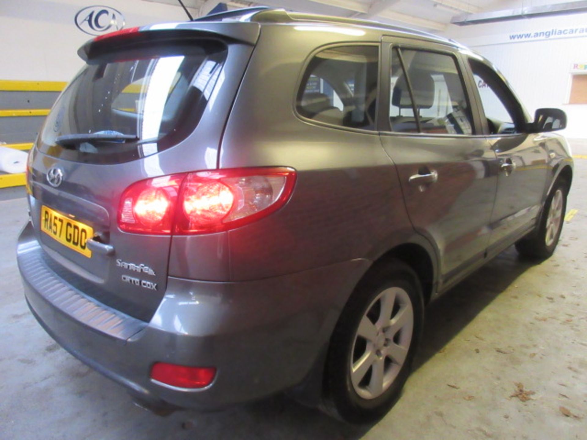 57 08 Hyundai Santa FE CDX CRTD 4WD - Image 4 of 12