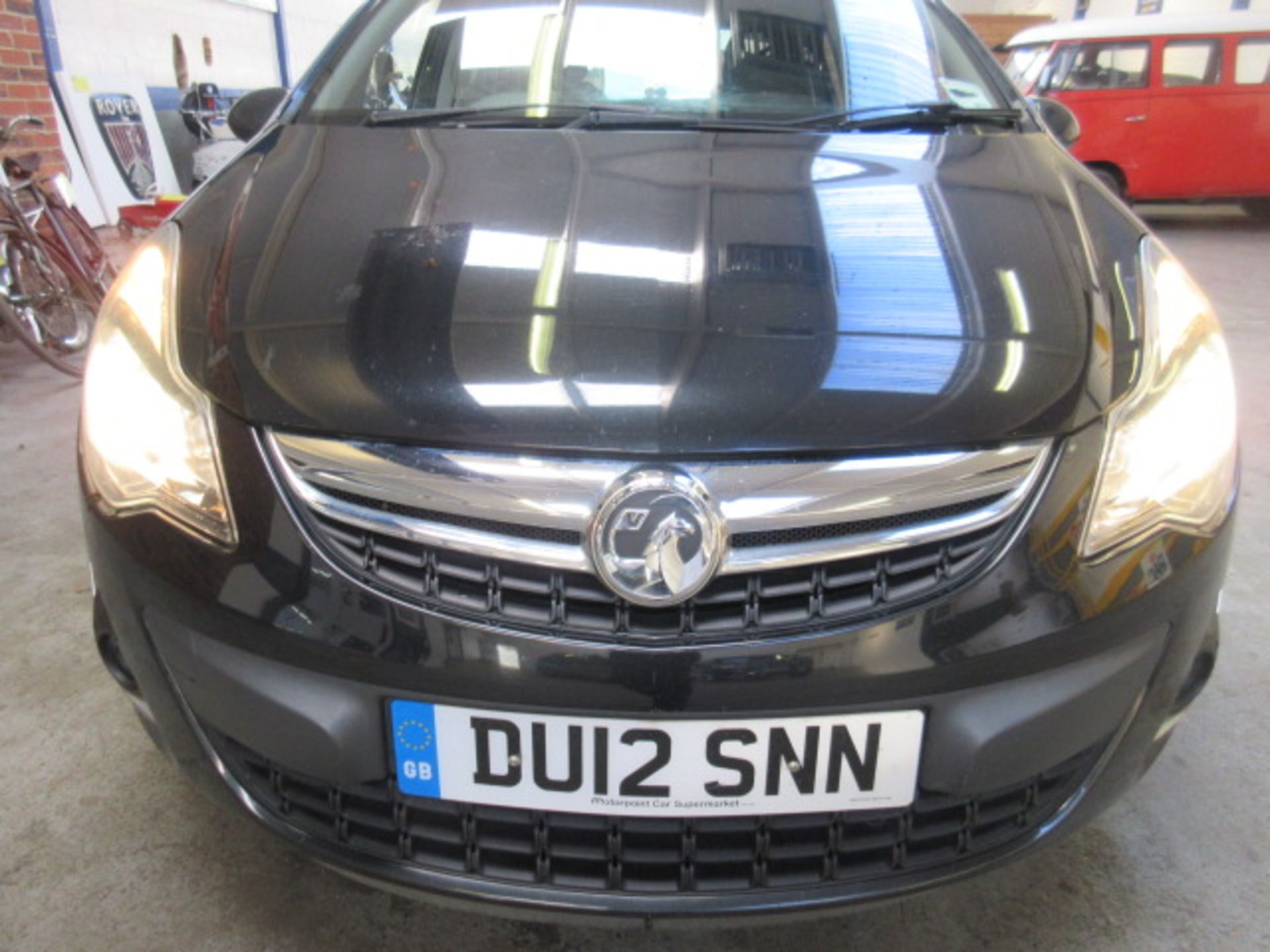 12 62 Vauxhall Corsa SXI 5DR - Image 2 of 19