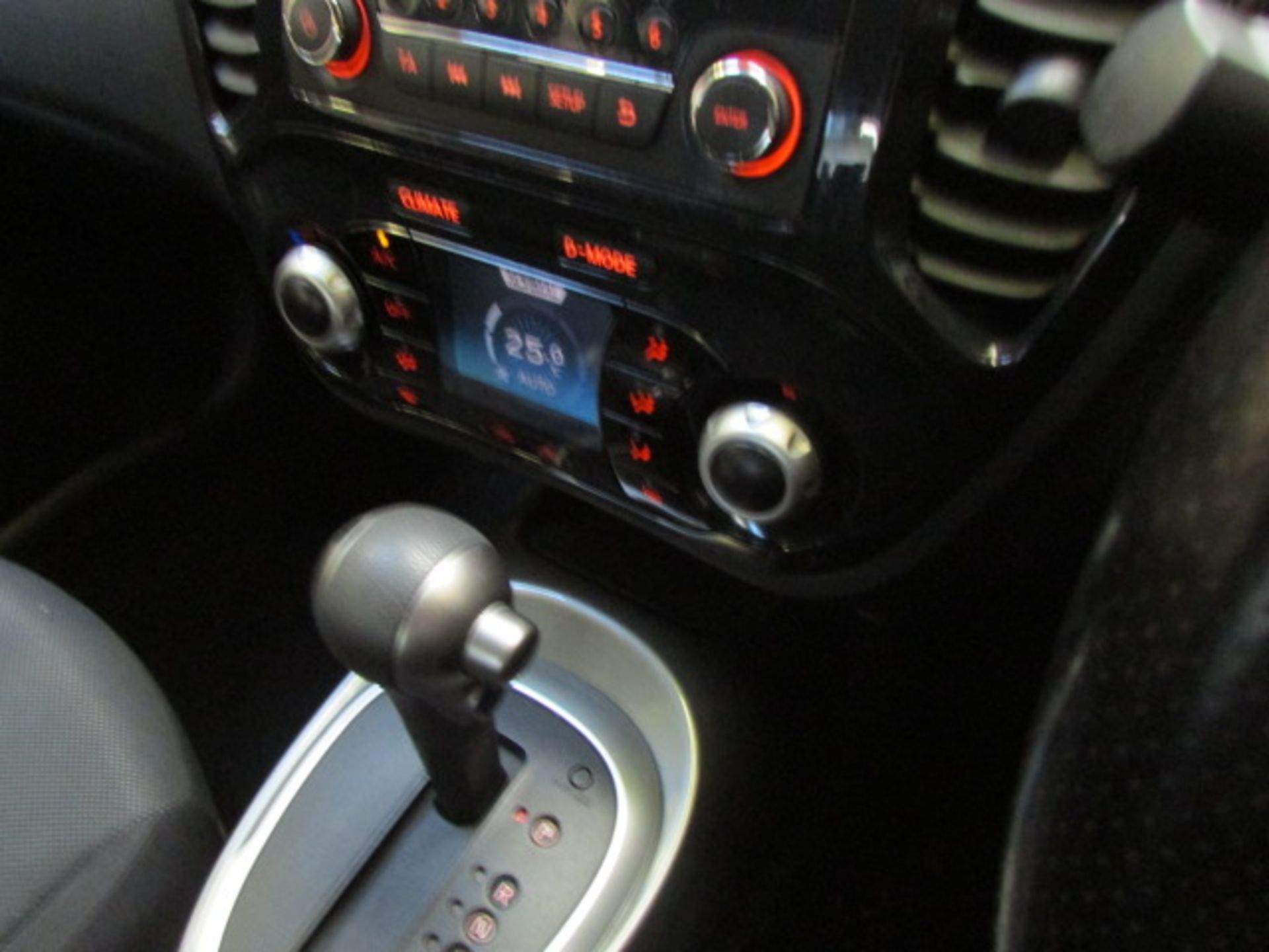 12 12 Nissan Juke Acenta CVT - Image 12 of 24